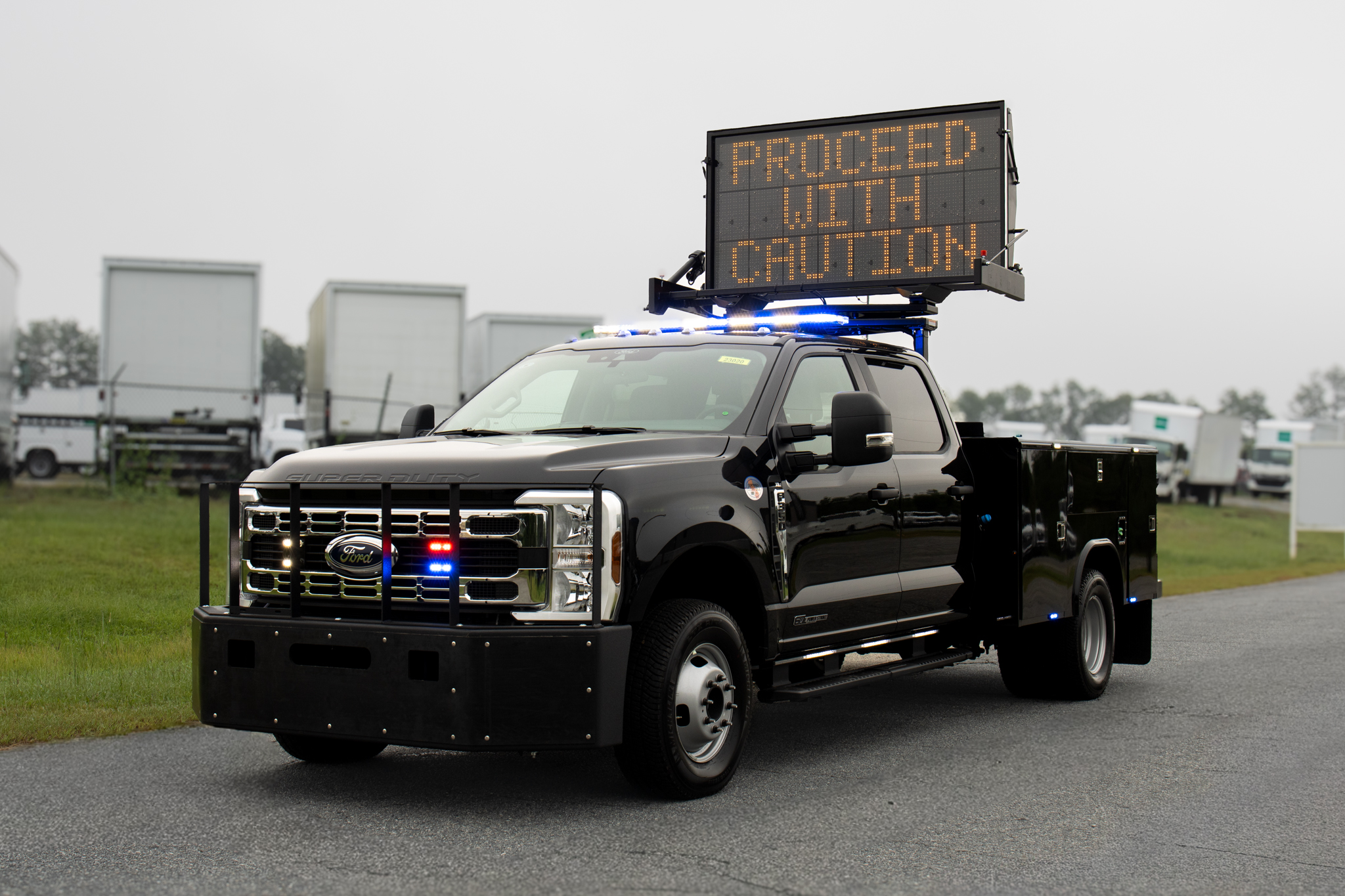 Reading Classic II 9′ Service Body on Ford F-350 Chassis