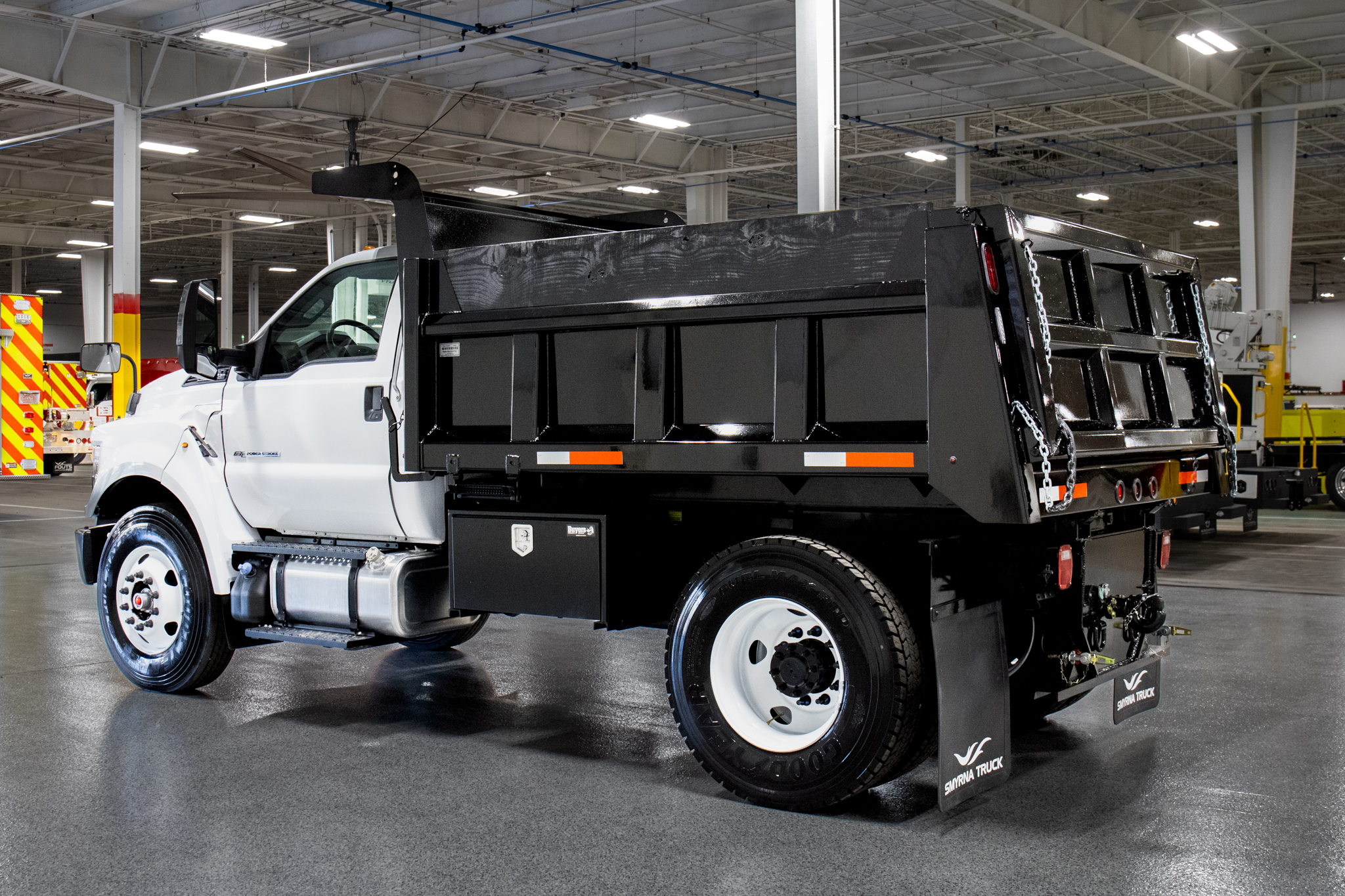 Rugby MGF Titan Dump Body on Ford F-750 Chassis