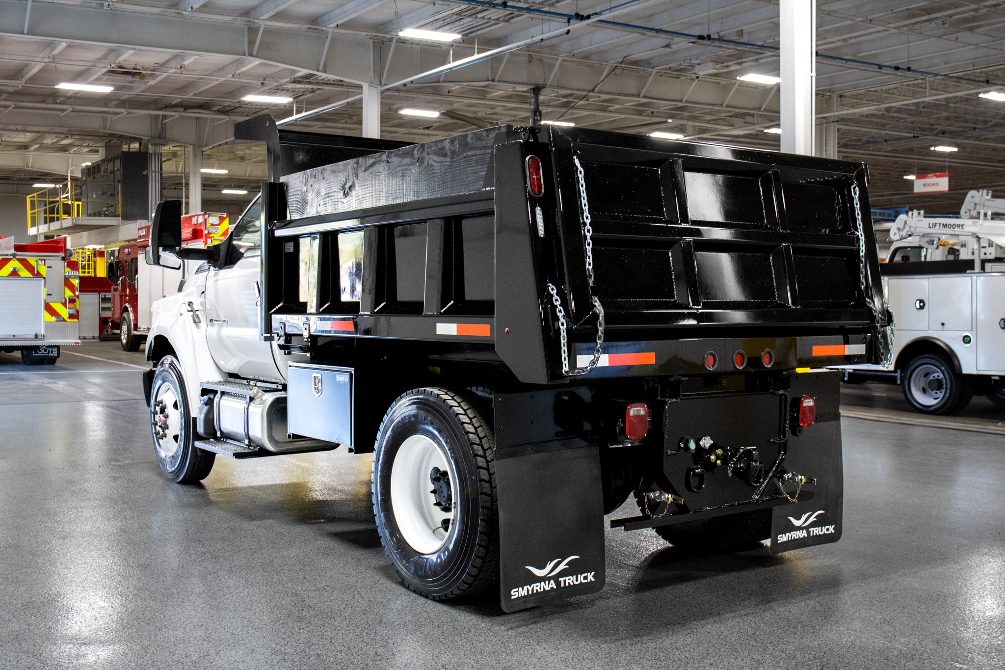 Rugby MGF Titan Dump Body on Ford F-750 Chassis